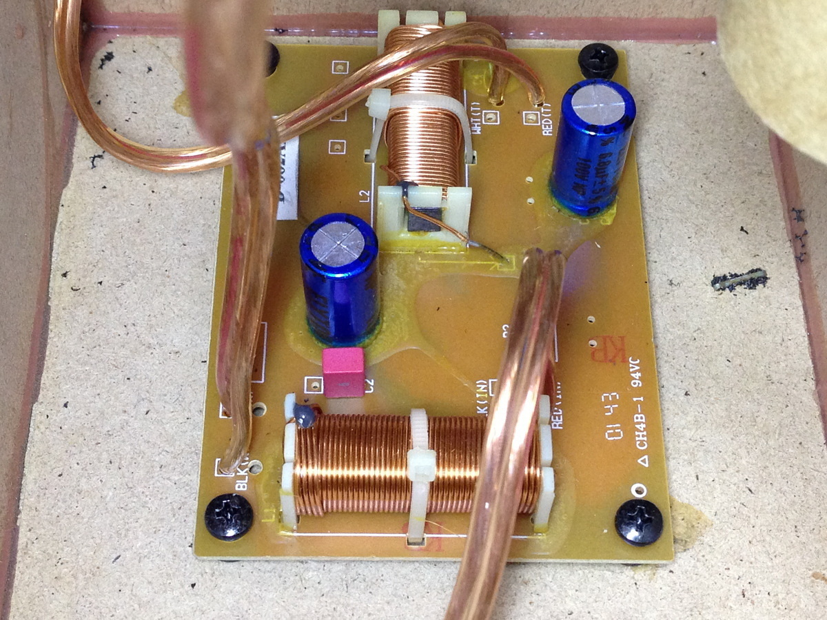 スピーカシステム内部の配線引き直し Synthesized Malfunction