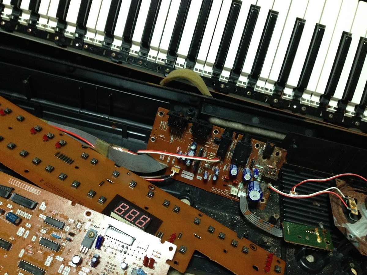 1円ジャンク ヤマハ PSR-310 の修理 #1: Synthesized Malfunction 1円ジャンク ヤマハ PSR-310 の修理 #1: Synthesized Malfunction